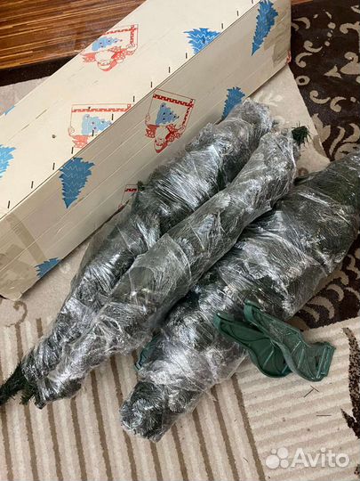 Елка искусственная 210