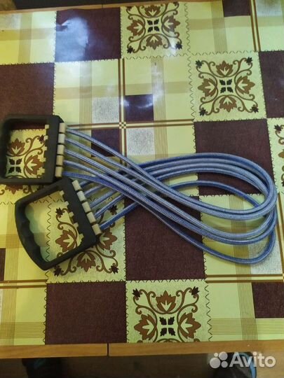 Эспандер плечевой