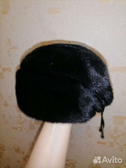 Меховая женская шапка