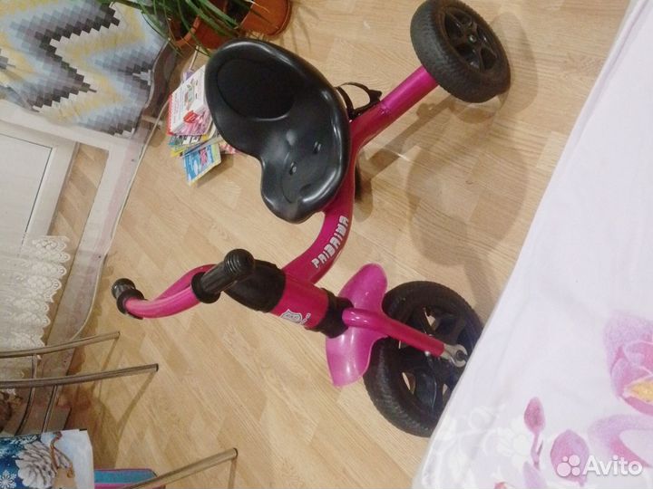 Детский трехколесный велосипед