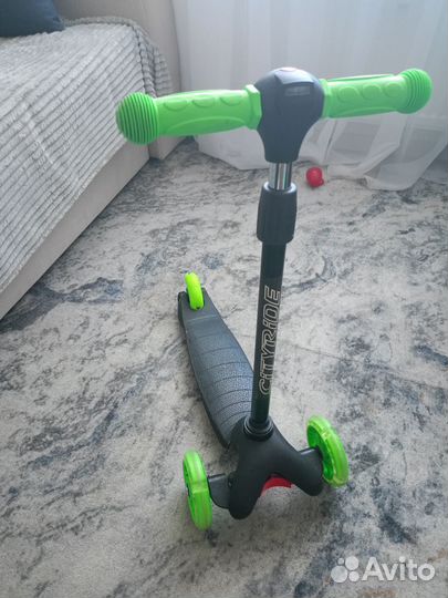 Самокат детский трехколесный