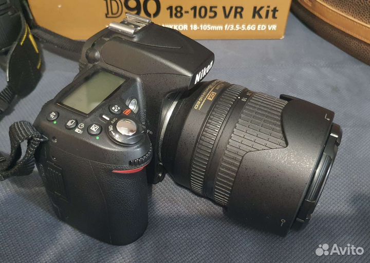 Nikon D90 18-105 (комплект+50mm+sb700+штатив+сумк)