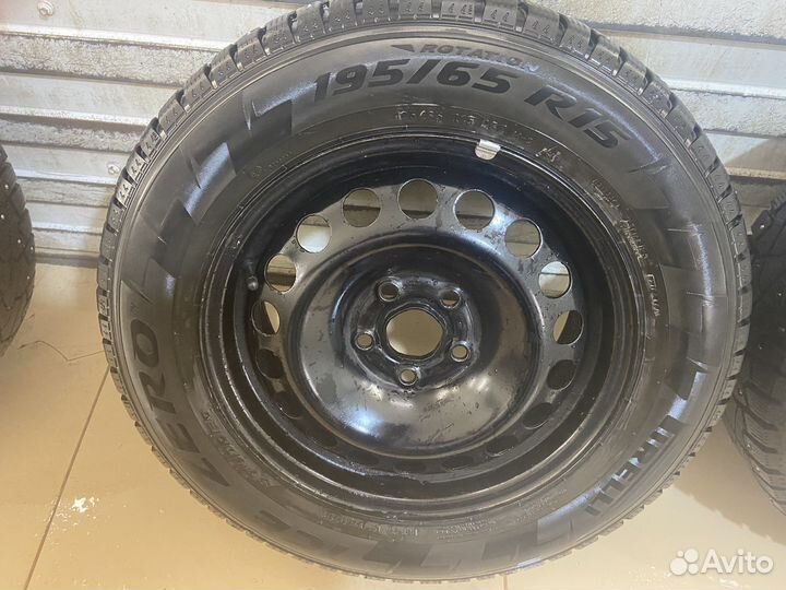 Pirelli Ice Zero 195/65 R15