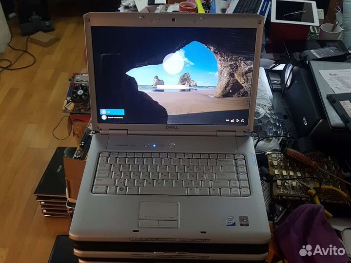 Ноутбук dell inspiron 1520