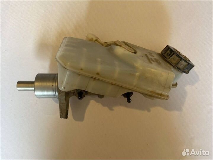 Главный тормозной цилиндр Ford Focus