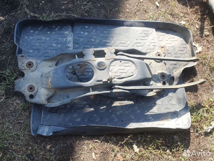 Подрамник задний Ford Mondeo3