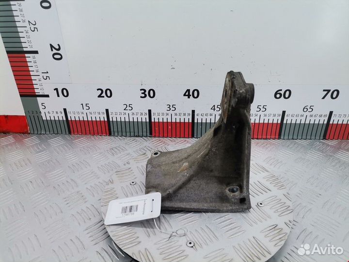 Кронштейн двигателя seat Ibiza 2 1999 1H0199354K