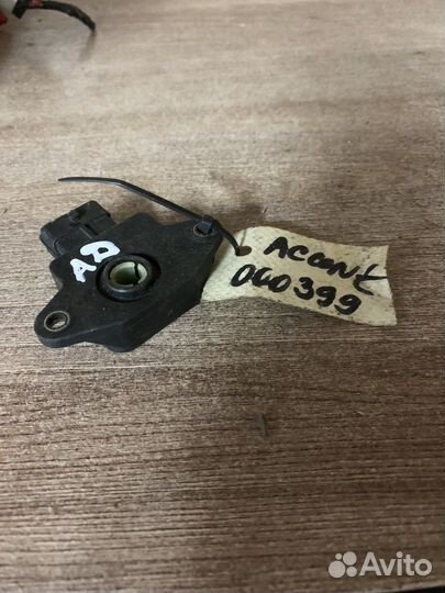 Датчик положения дроссельной заслонки hyundai