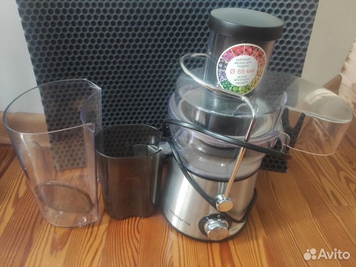 Соковыжималка центробежная 1000W Polaris PEA1023A