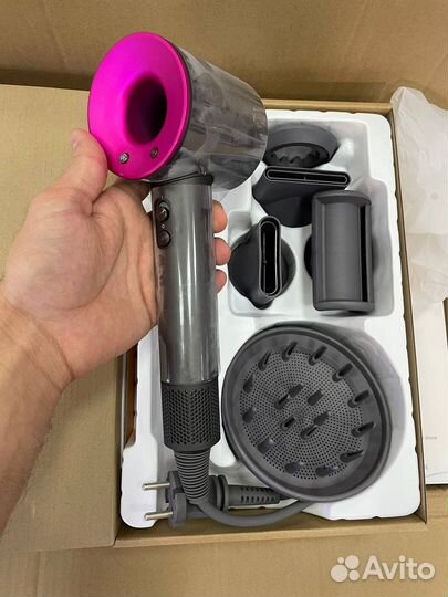Фен Dyson supersonic