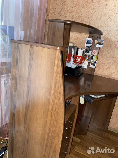 Компьютерный стол угловой с надстройкой