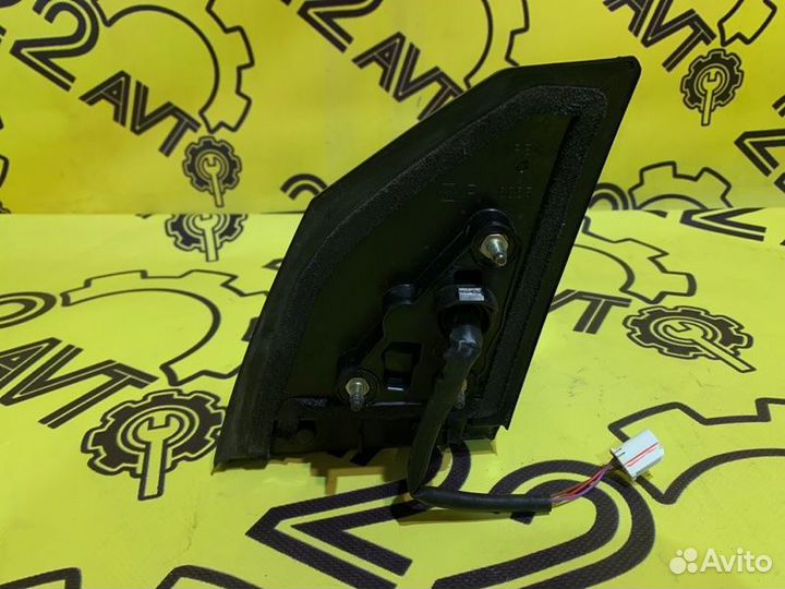 Зеркало заднего вида переднее правое Toyota