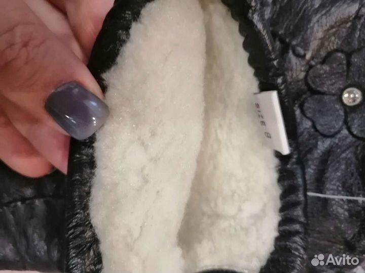 Перчатки женские кожаные, новые на овчине