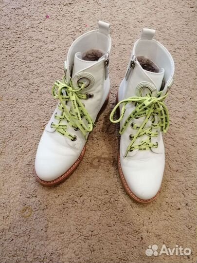 Ботинки женские