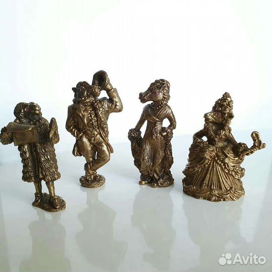 Статуэтки из бронзы