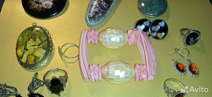 Браслет перламутр серьги брошь янтарь яшма