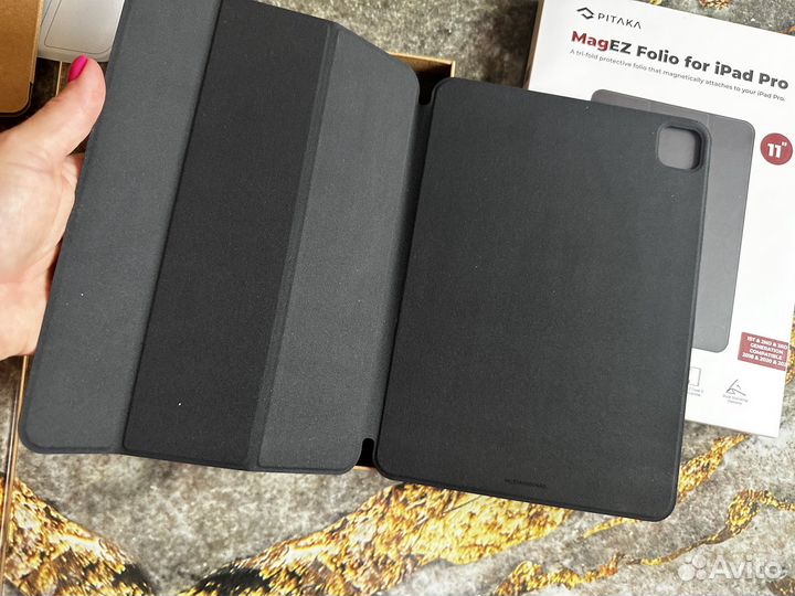 Чехол pitaka Folio iPad Pro 11