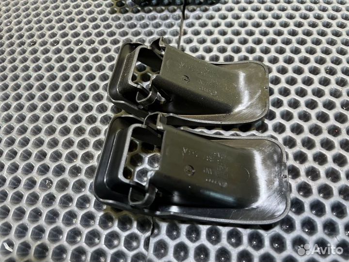 Обшивка багажника Volkswagen Touareg