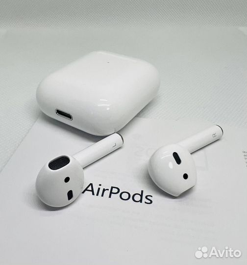 Apple AirPods 2 (1:1) + Чехол в подарок