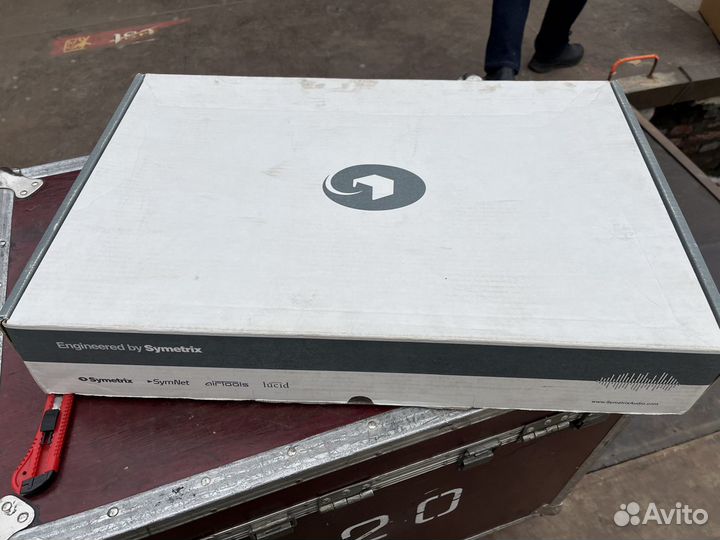 Вокальный процессор Symetrix 528E