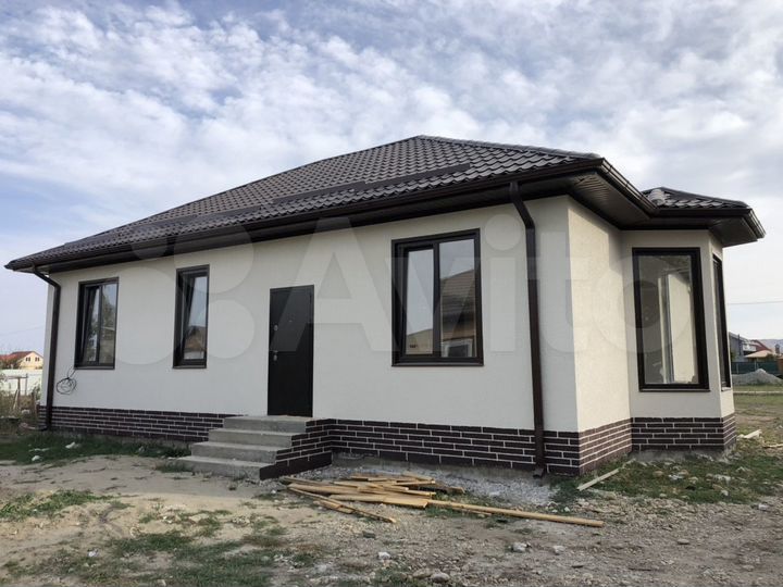 Коттедж 100 м² на участке 6 сот.