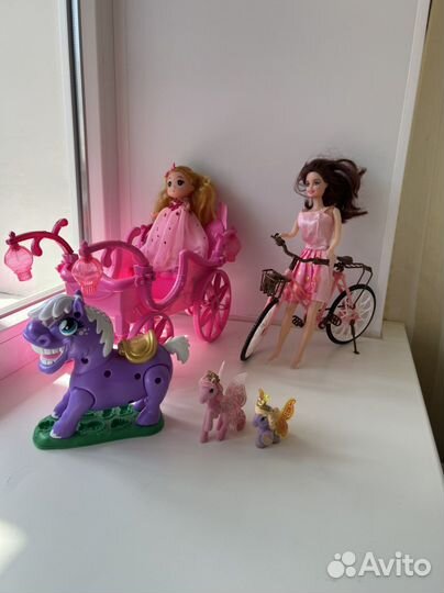 Карета, барби и велосипед, пони