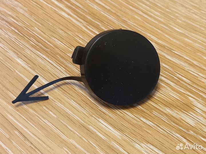 Заглушка передний бампер VW Polo 2015-20 под крюк