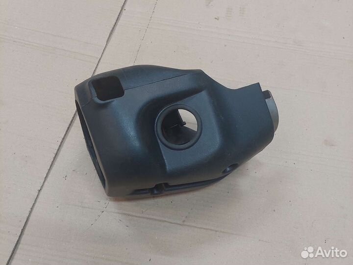 Кожух рулевой колонки Mitsubishi Space Wagon 3