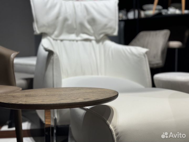 Дизайнерское кресло Archibald King