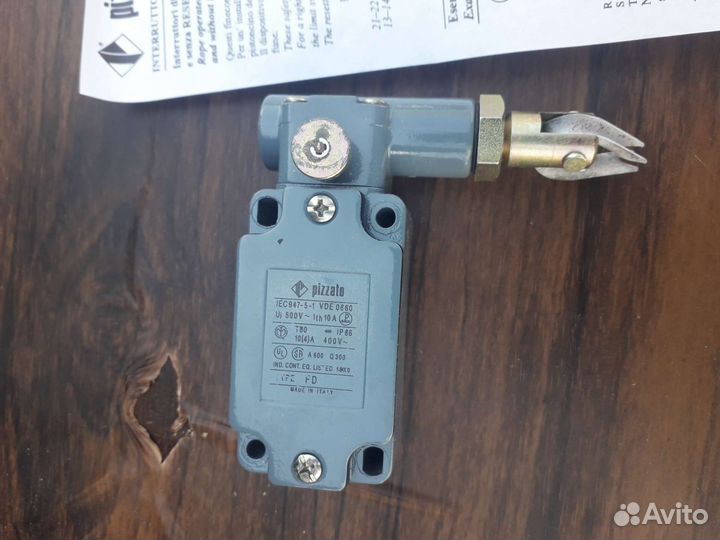 Выключатель концевой