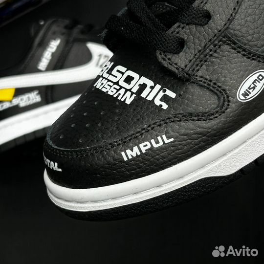 Кроссовки SB Dunk Low «GT-R calsonic skyline»