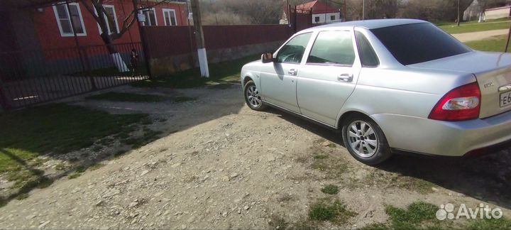 Капот приора