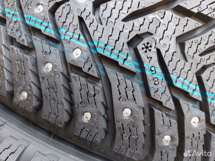 Nokian Tyres Nordman 8 SUV 215/65 R16 102T