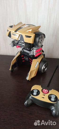 Подарок ребенку. Машина трансформер