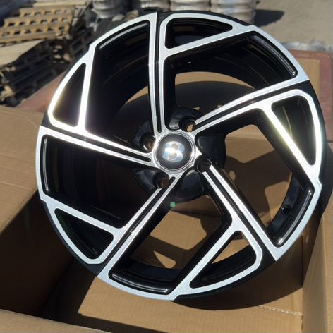 Литые диски Sakura Wheels 181 7×R16 4×100