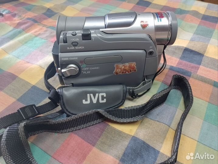 Видеокамера jvc кассетная GR-D40