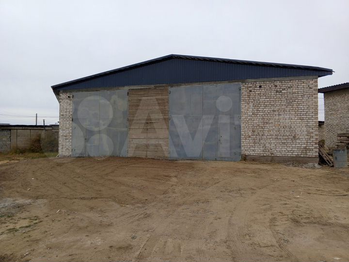 Гараж, > 30 м²