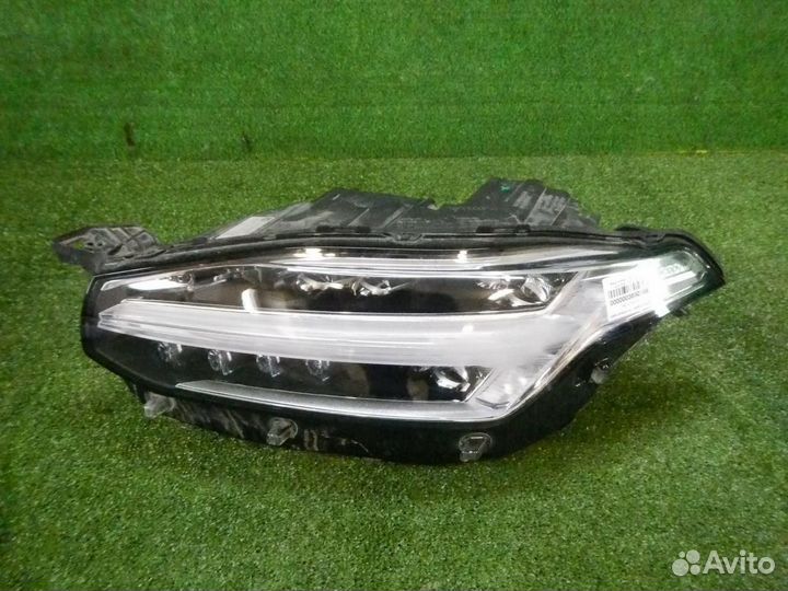 Фара левая Volvo XC90