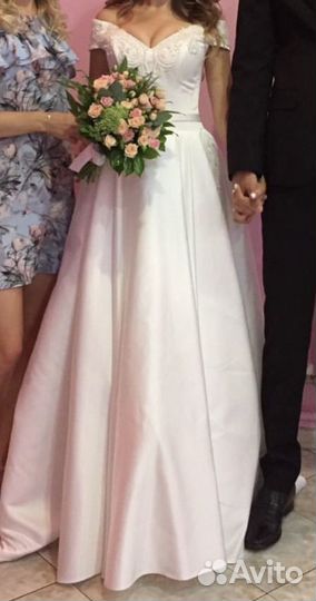 Свадебное платье