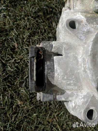 Дроссельная заслонка Nissan Cefiro A33 VQ20 2002