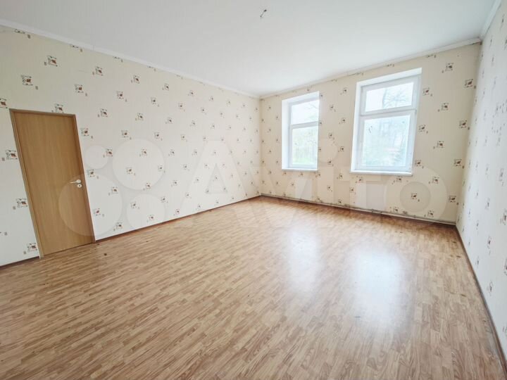 4-к. квартира, 137,2 м², 2/2 эт.