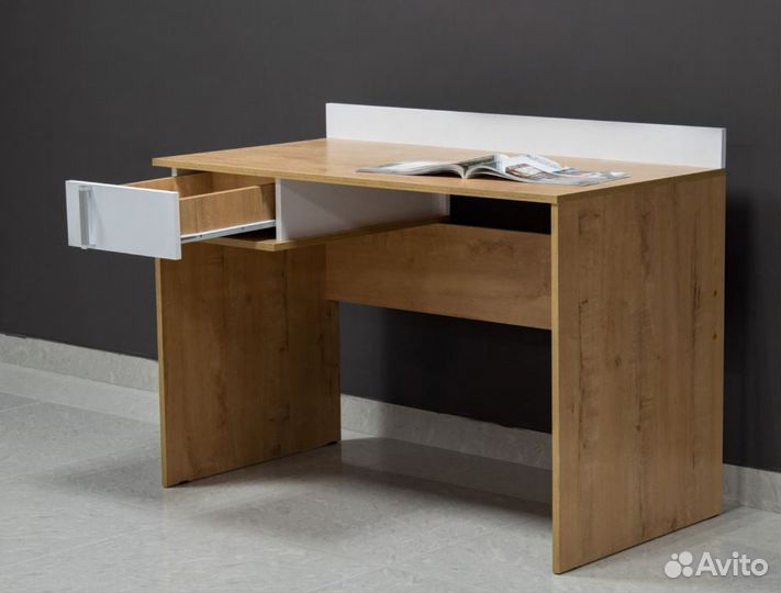 Стол письменный Джамп