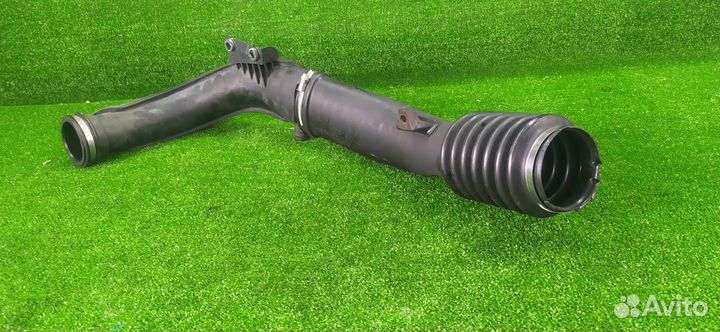 Патрубок воздушного фильтра Volvo Xc60 B4204T6