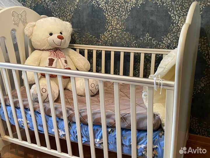 Детская кровать и комод от итальянской фирмы Pali
