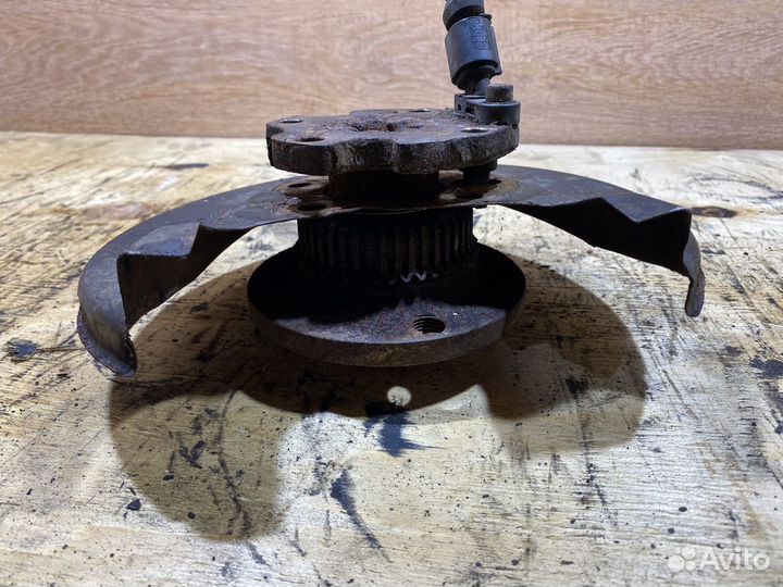 Ступица задняя Volkswagen Golf 4, Octavia Tour