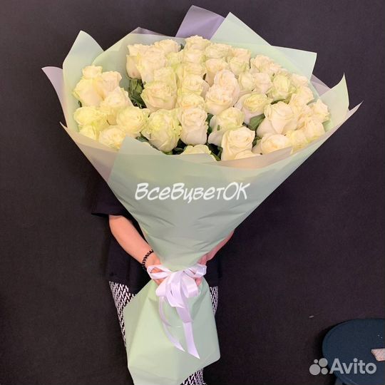 Белые розы купить