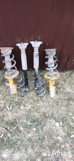 Стойки на ладу весту кросс