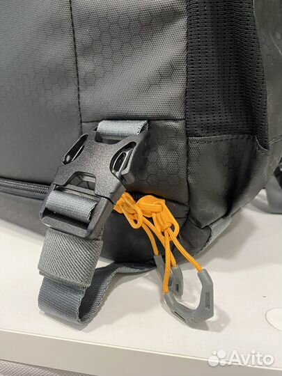 Рюкзак Lowepro Fastpack BP250 AW III