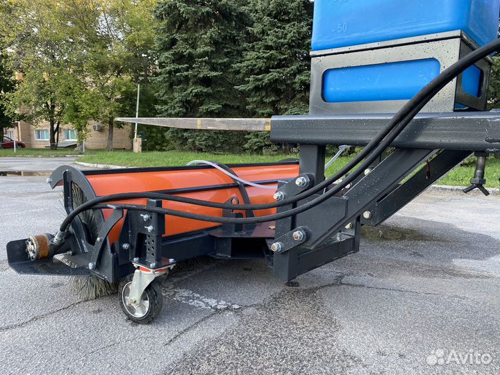 Щетка 1800 мм с орошением для вилочного погрузчика