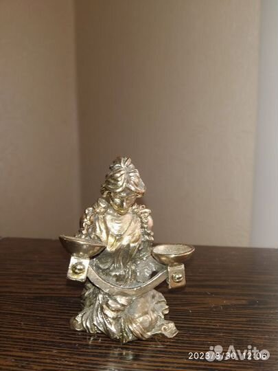 Весы бронза